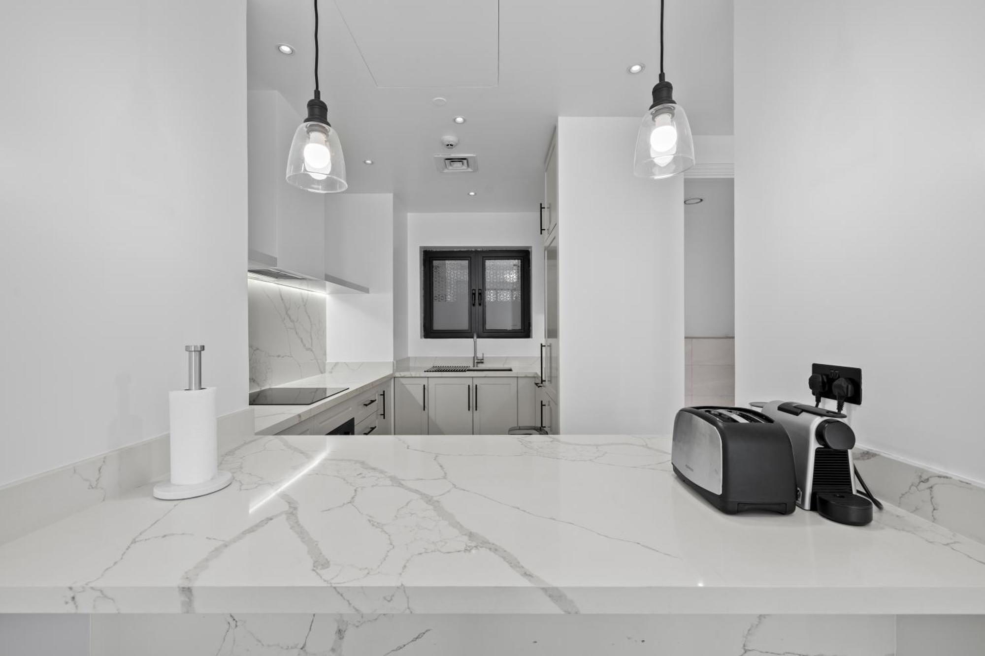 Modern Comfort Chic 1br Direct Access To Mall Dubai