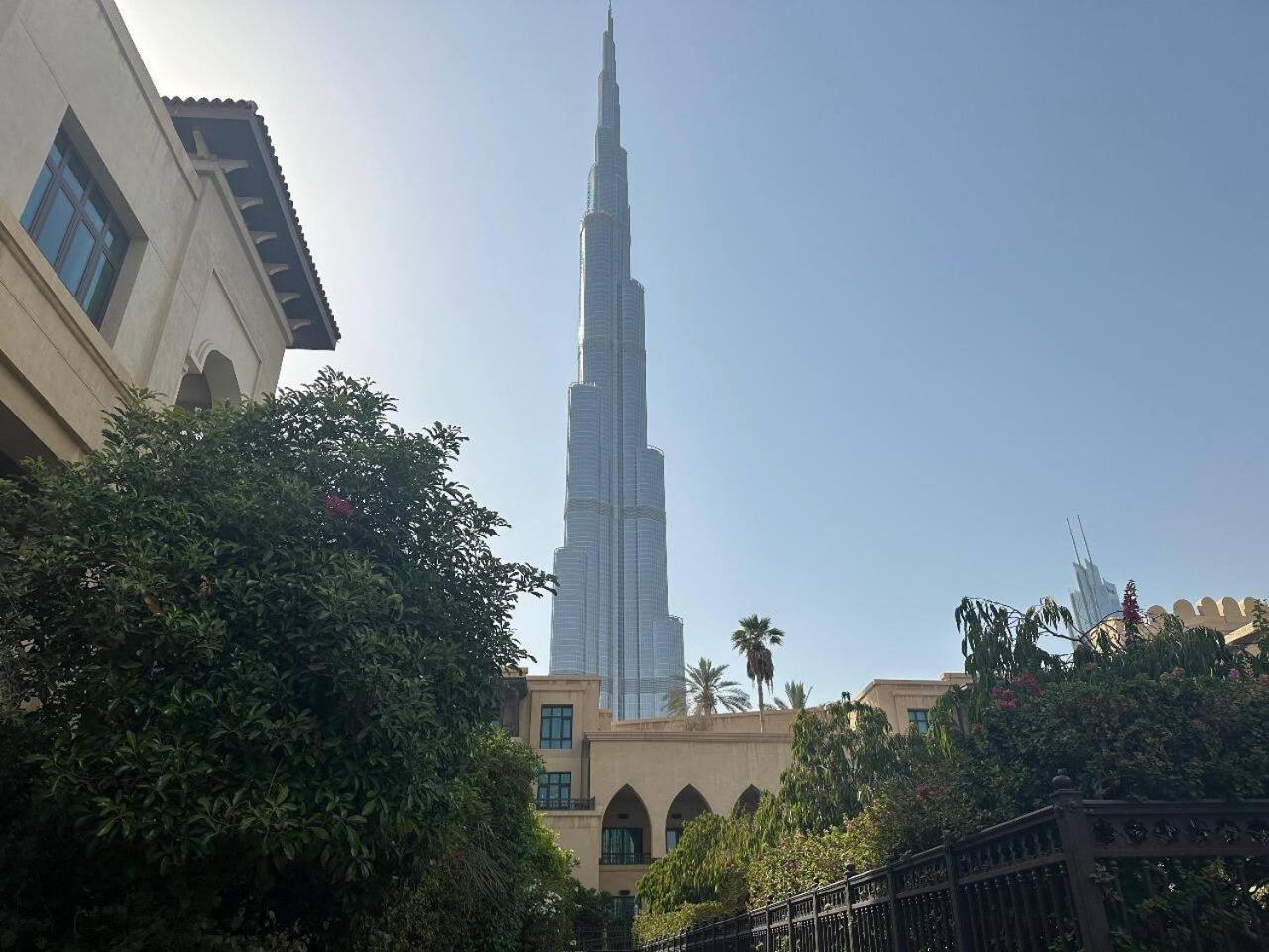 Modern Comfort Chic 1br Direct Access To Mall Apartment Dubai